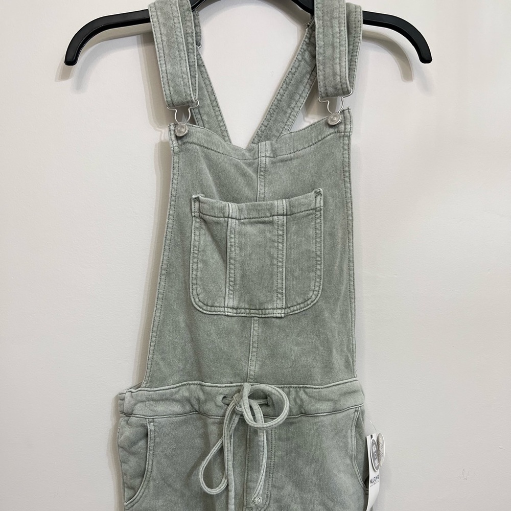Wallflower knit overall shorts